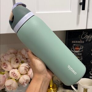 Owala Mint Green Water Bottle